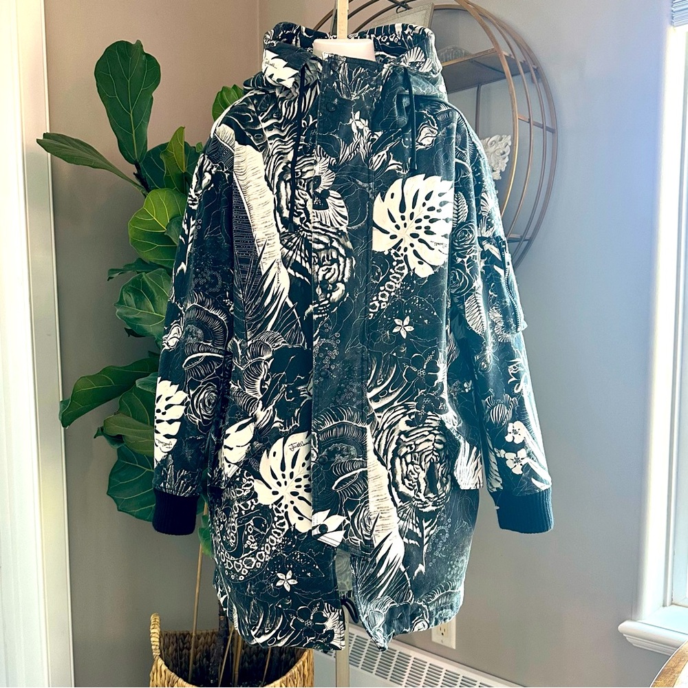 JUST CAVALLI - NEW coat with removable lining. (unisex)